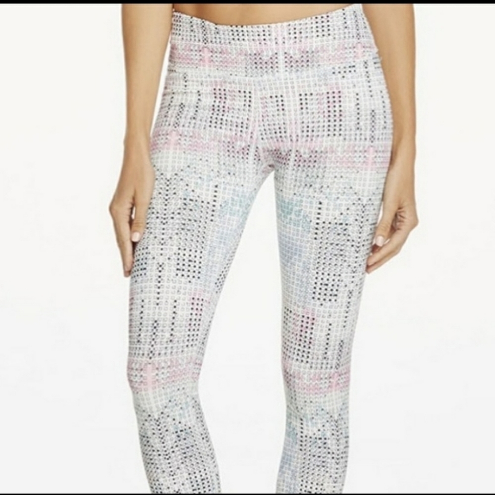 Fabletics Cropped Geometric Pattern Leggings M - image 1